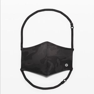 NEW Lululemon Incognito Camo Grey Face Mask